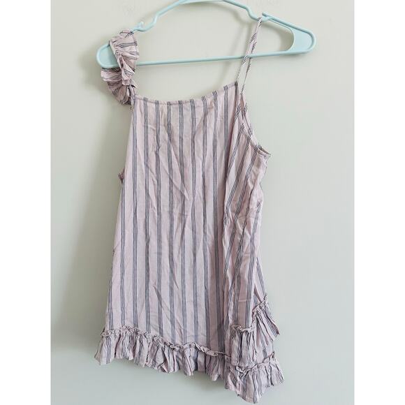 Ro & De NWT Asymmetrical Ruffle Top Size Small - Picture 3 of 4